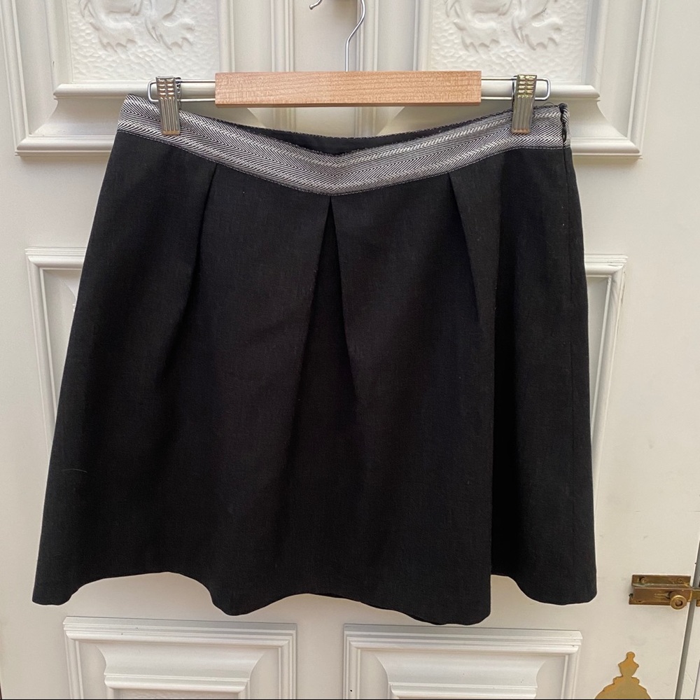 The Limited - Pleated Skirt - Size MEDIUM